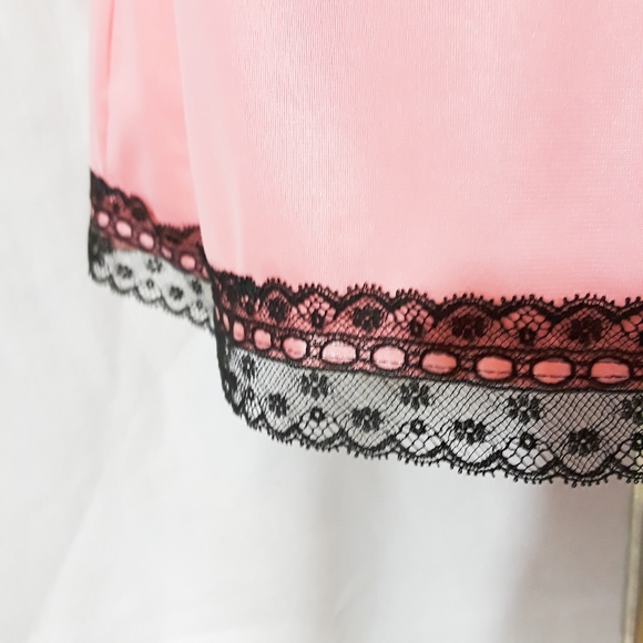 Vintage Van Roalte Pink Black Eyelet Lace Slip 32 - Picture 6 of 11
